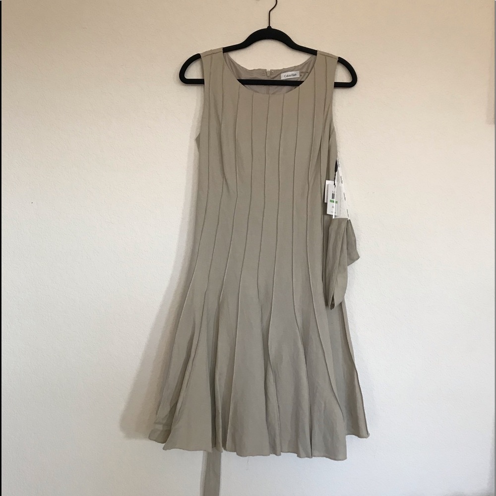 Sleeveless 3/4 linen blend dress